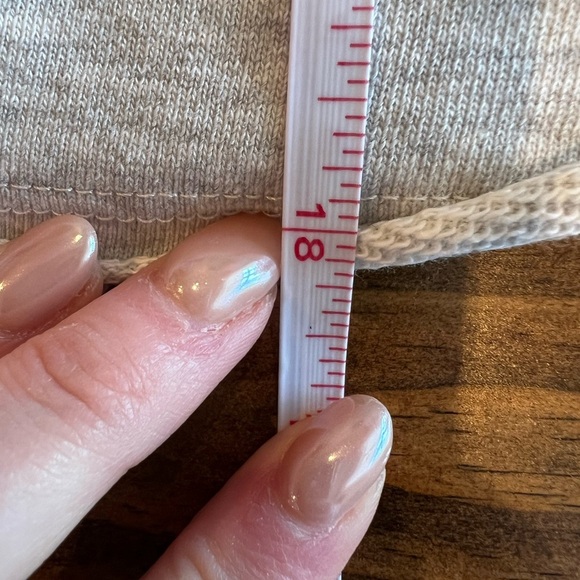 Zara cropped sweatshirt size small, gray, crop top, raw, spring, summer, EUC - Picture 2 of 4